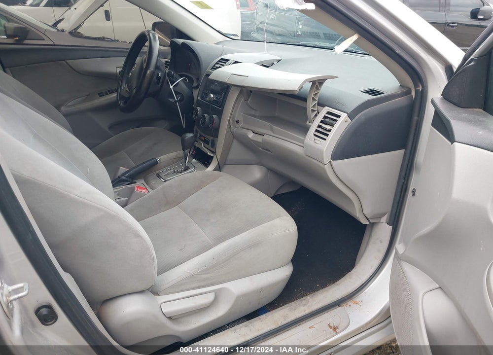 2011 TOYOTA COROLLA LE VIN: 2T1BU4EE6BC652848