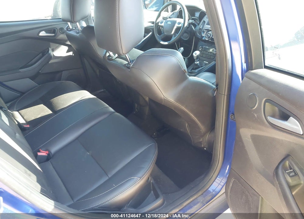 2014 FORD FOCUS VIN: 1FADP3L92EL422419