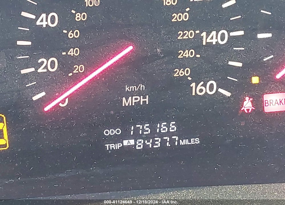 2002 LEXUS LS 430 VIN: JTHBN30F720058902