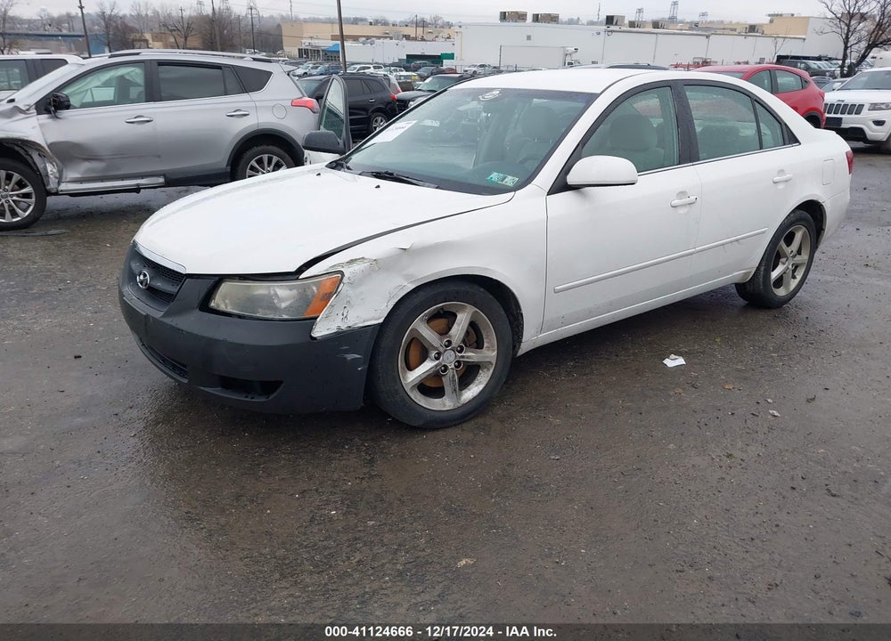 2008 HYUNDAI SONATA LIMITED V6/SE V6 VIN: 5NPEU46F68H399055