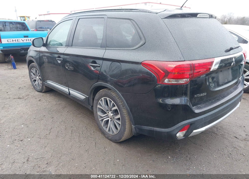 2016 MITSUBISHI OUTLANDER SE/SEL VIN: JA4AD3A36GZ010826