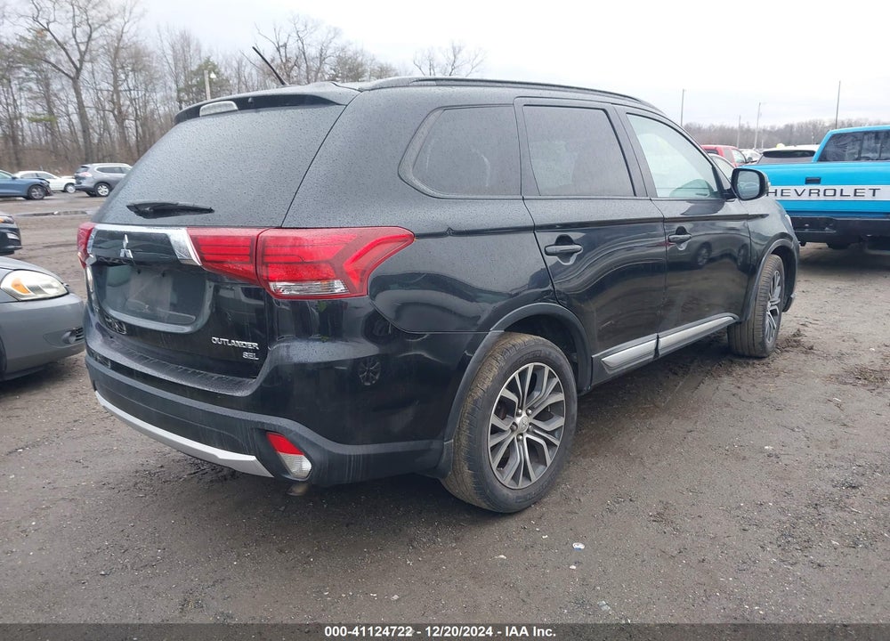 2016 MITSUBISHI OUTLANDER SE/SEL VIN: JA4AD3A36GZ010826