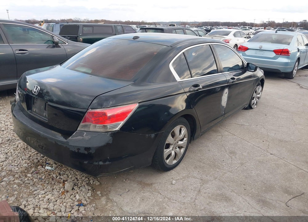 2008 HONDA ACCORD VIN: 1HGCP26808A126707