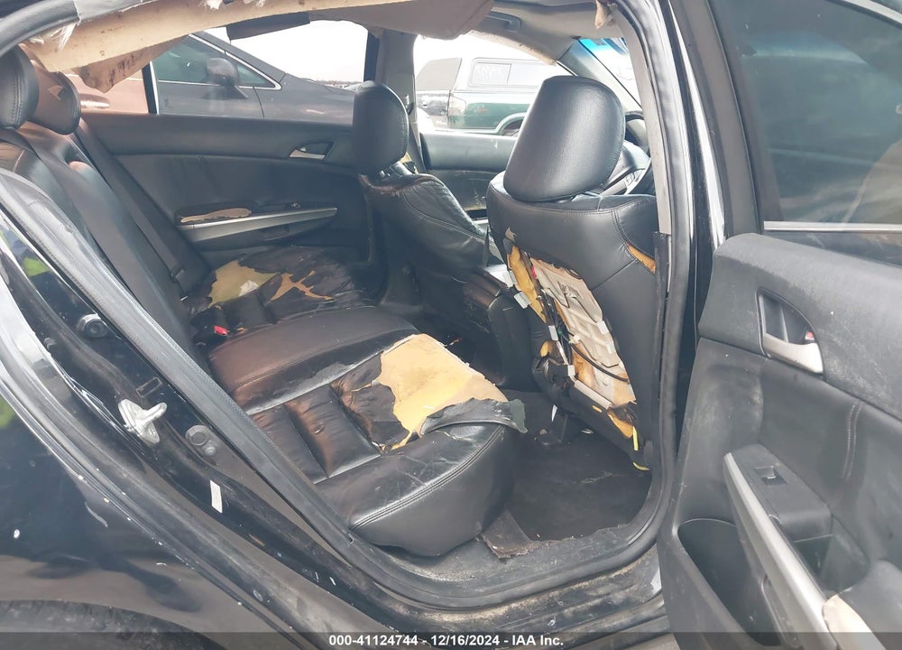 2008 HONDA ACCORD VIN: 1HGCP26808A126707