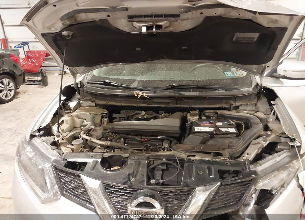 2015 NISSAN ROGUE SV VIN: KNMAT2MV1FP580727