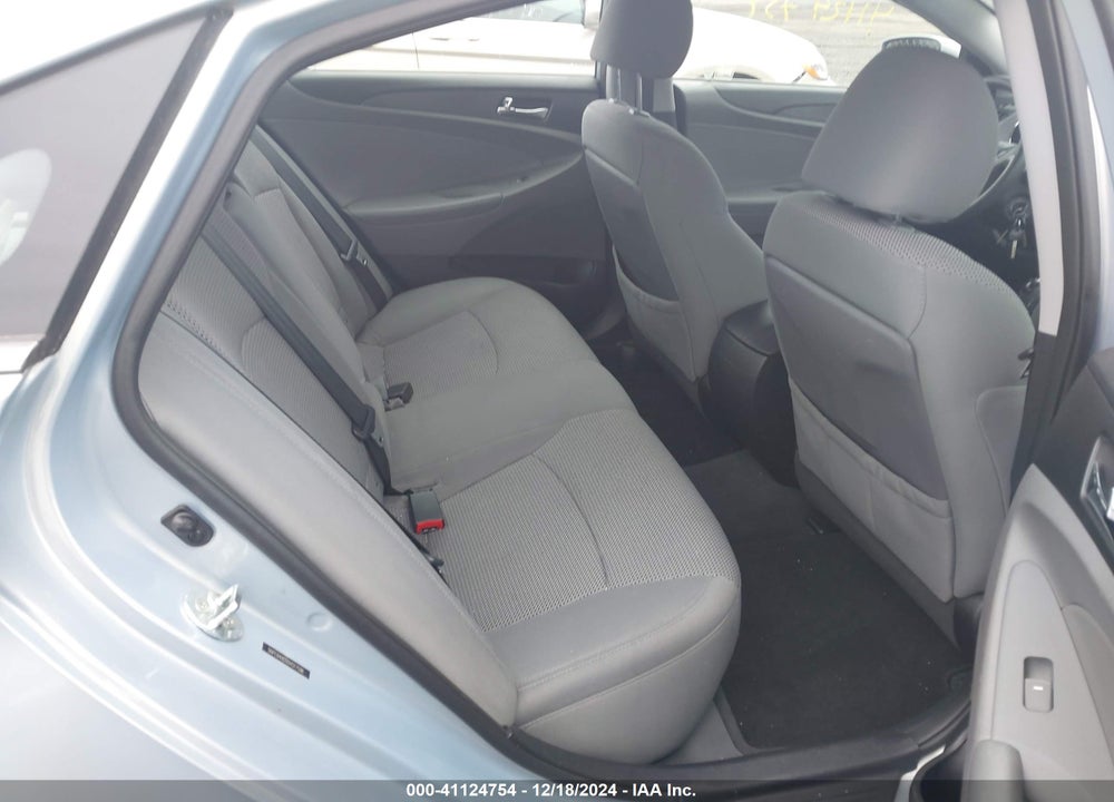 2013 HYUNDAI SONATA GLS VIN: 5NPEB4AC0DH517596