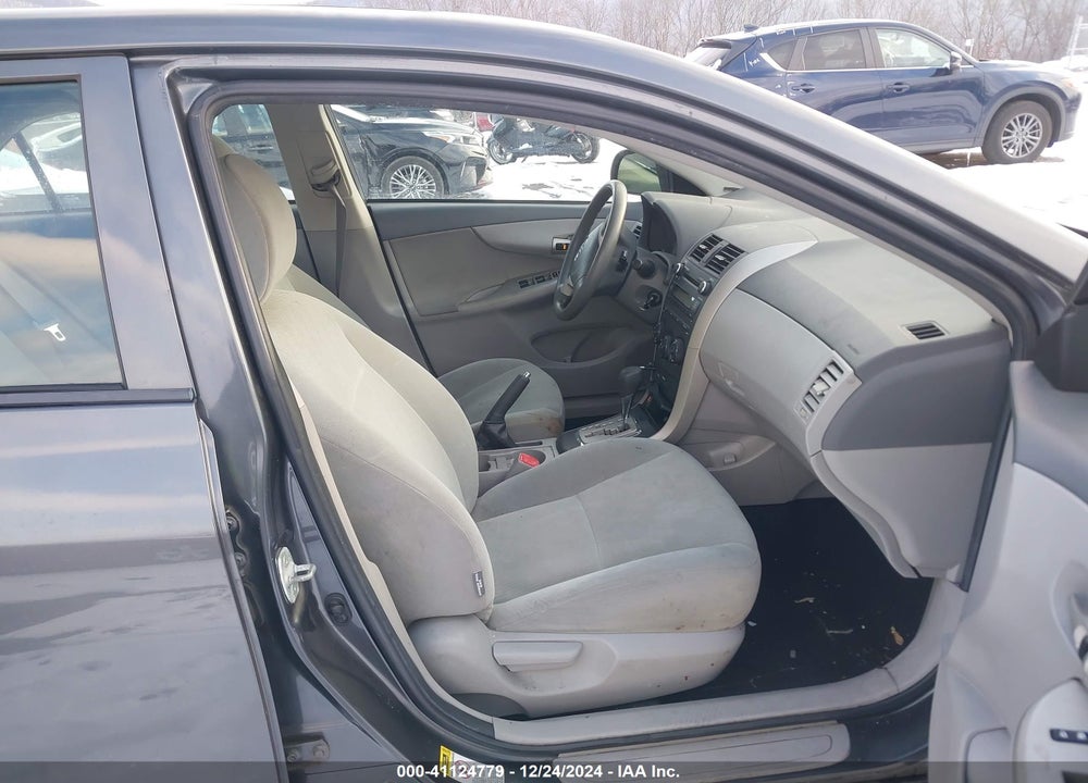 2010 TOYOTA COROLLA LE VIN: 2T1BU4EE1AC228198
