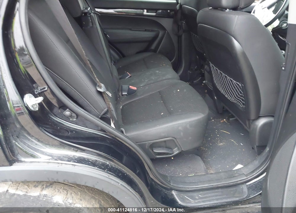 2015 KIA SORENTO LX VIN: 5XYKT3A6XFG627957