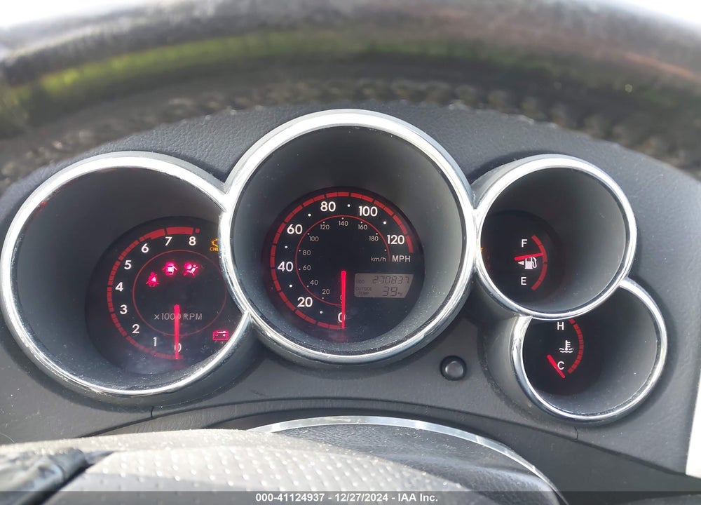 2005 TOYOTA MATRIX/XR VIN: 2T1KR32E05C406155