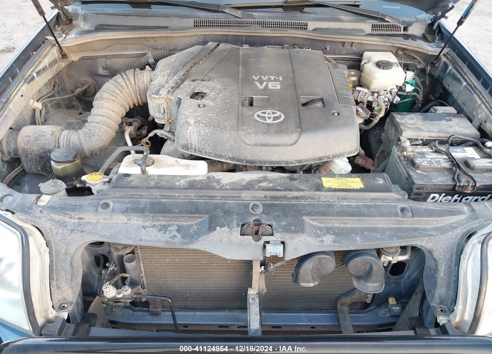 2004 TOYOTA 4RUNNER SR5 V6 VIN: JTEZU14R640029241