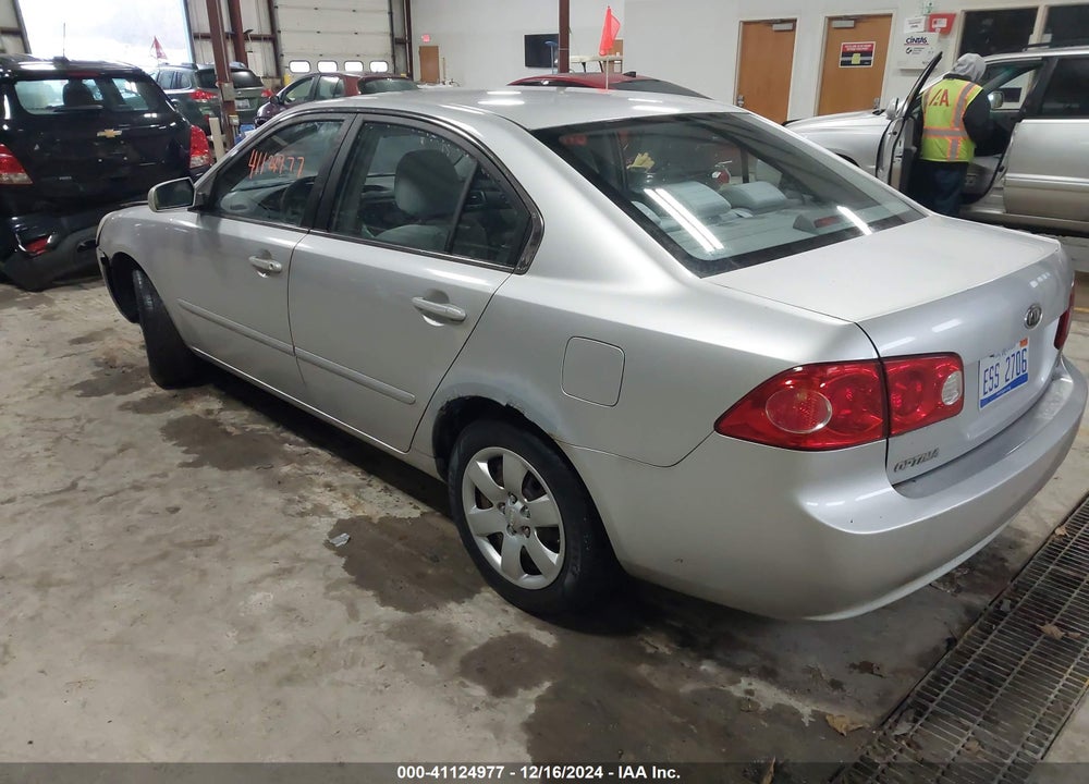 2008 KIA OPTIMA VIN: KNAGE123485250625