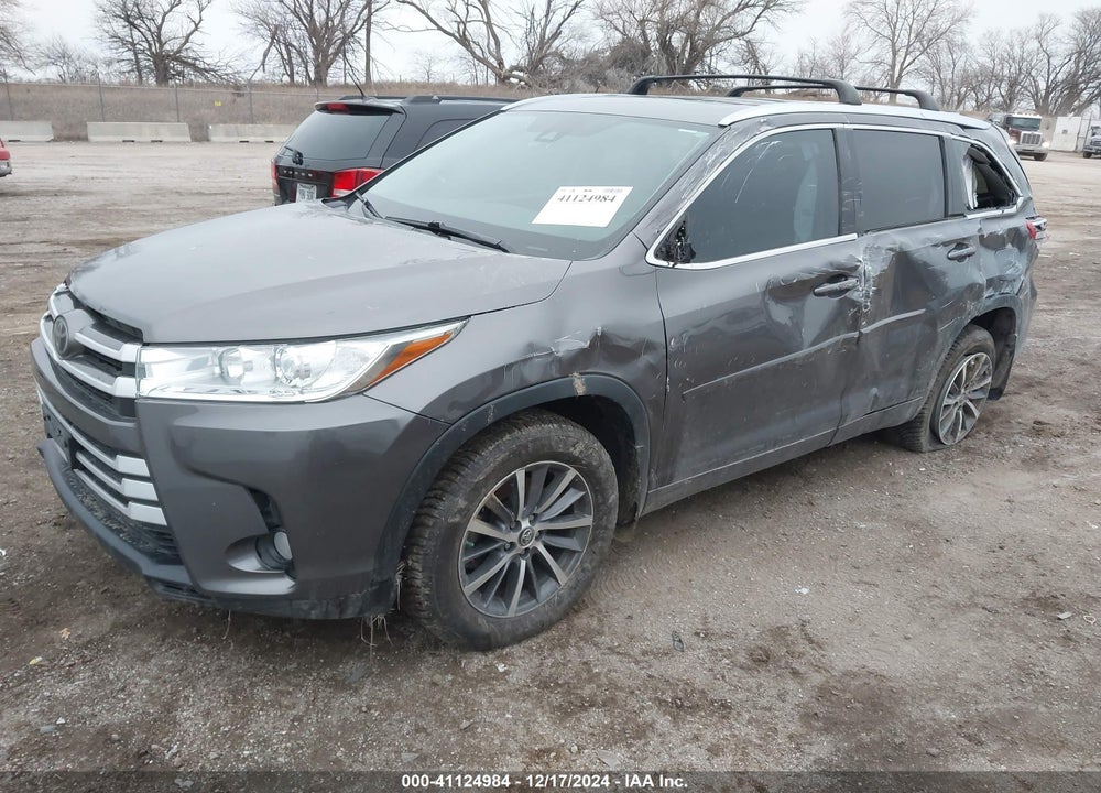 2017 TOYOTA HIGHLANDER XLE VIN: 5TDJZRFH4HS403645