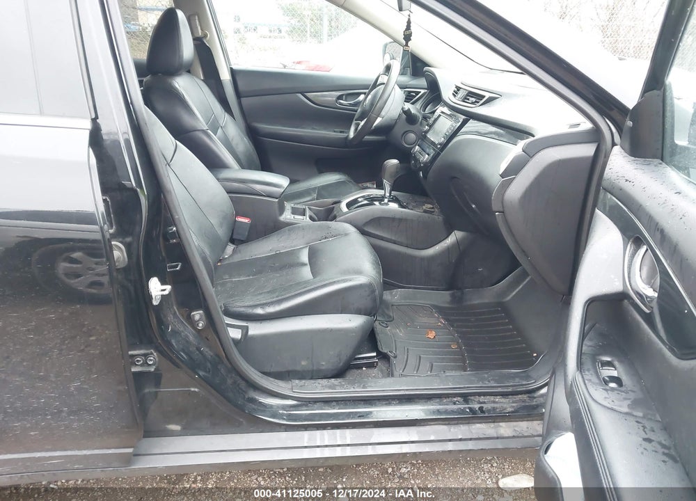2015 NISSAN ROGUE SL VIN: 5N1AT2MV1FC755593