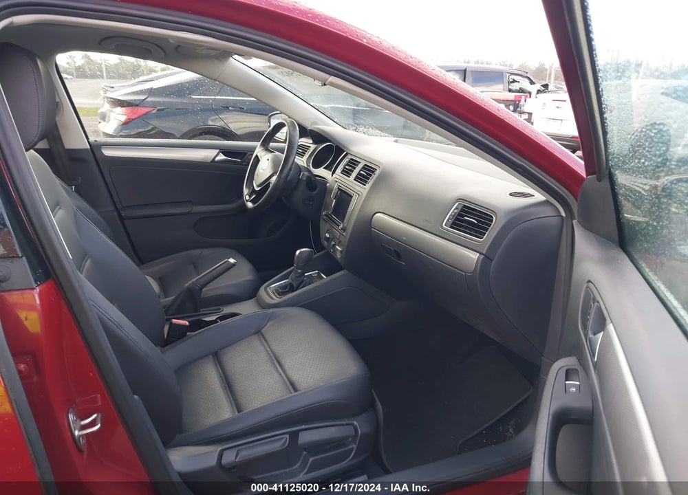 2016 VOLKSWAGEN JETTA 1.4T SE VIN: 3VWD67AJ6GM335347