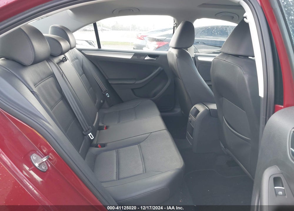 2016 VOLKSWAGEN JETTA 1.4T SE VIN: 3VWD67AJ6GM335347