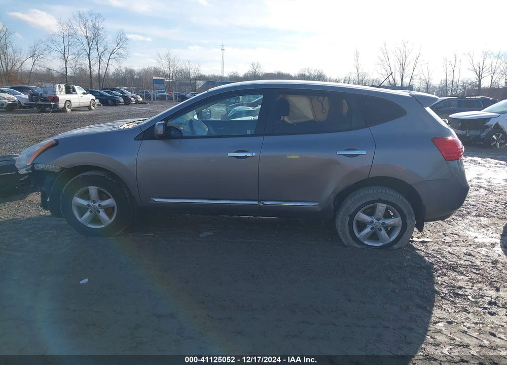2013 NISSAN ROGUE S VIN: JN8AS5MT0DW550113