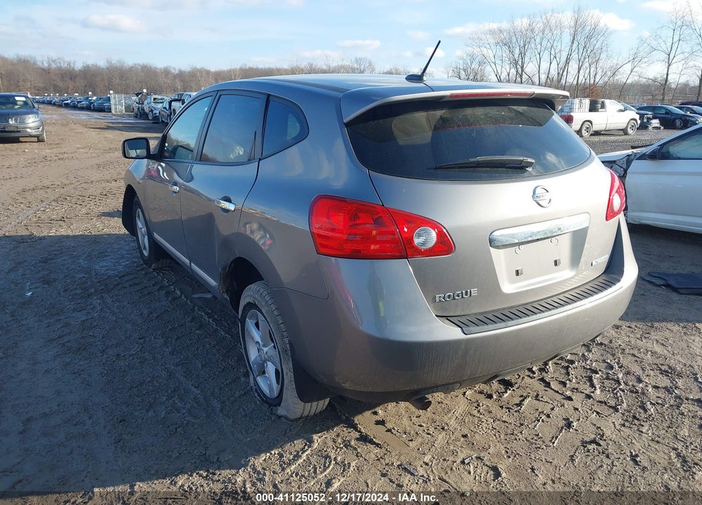 2013 NISSAN ROGUE S VIN: JN8AS5MT0DW550113