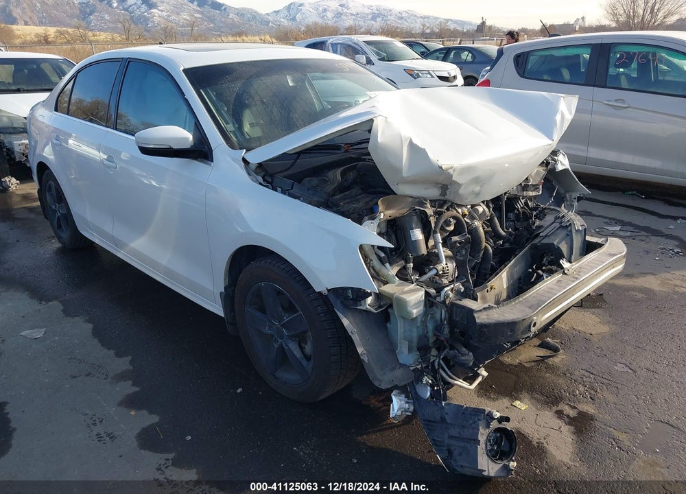 2014 VOLKSWAGEN JETTA 2.0L TDI VIN: 3VWLL7AJ4EM407258