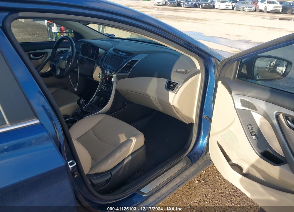 2014 HYUNDAI ELANTRA VIN: KMHDH4AE3EU187256