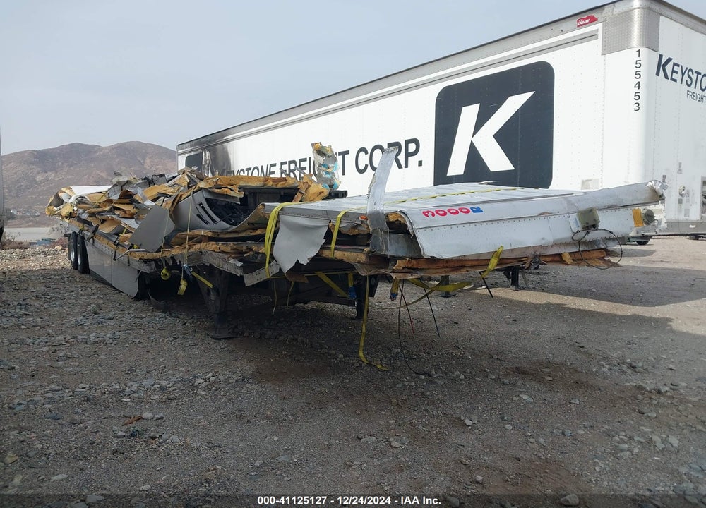 2013 UTILITY TRAILER MFG TRAILER VIN: 1UYVS2537DU620813