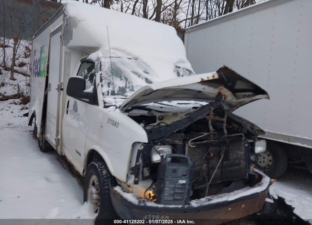 2014 GMC SAVANA CUTAWAY 3500 VIN: 1GD072CAXE1114581