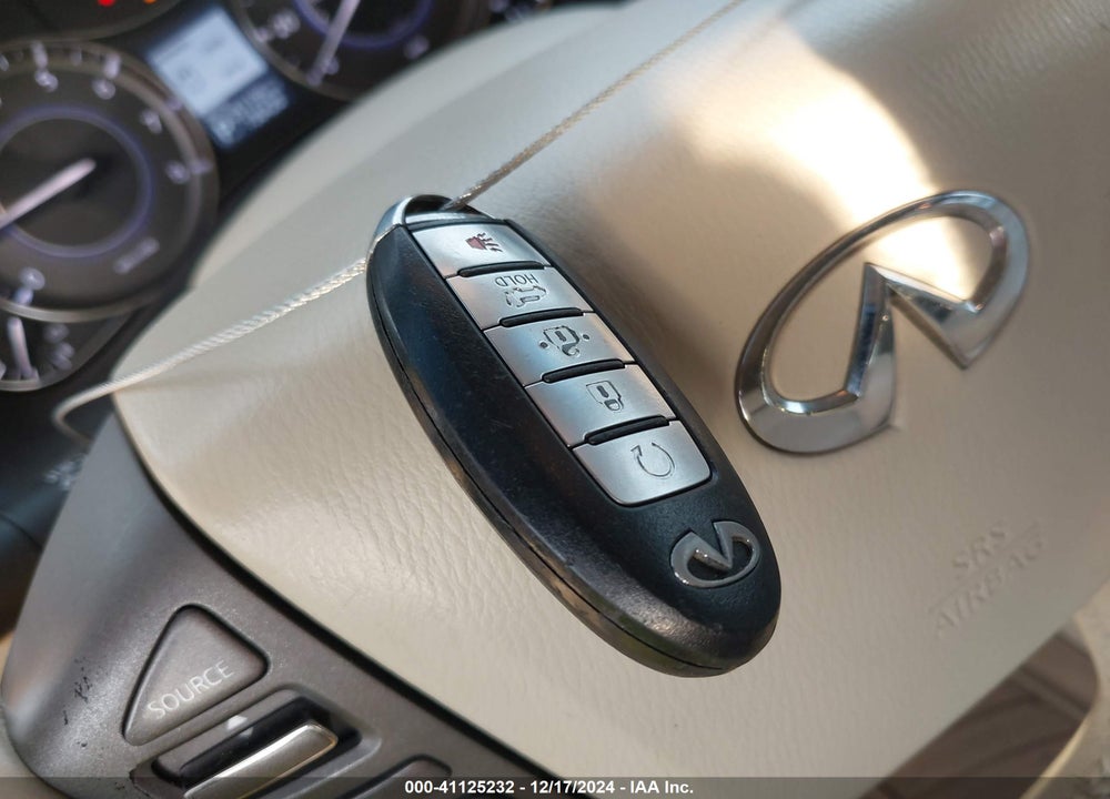 2013 INFINITI QX56 VIN: JN8AZ2NE3D9061603