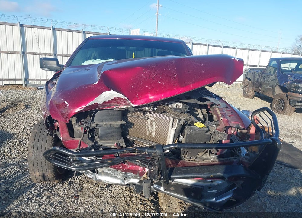 2019 RAM 1500 CLASSIC VIN: 1C6RR6LT1KS563742