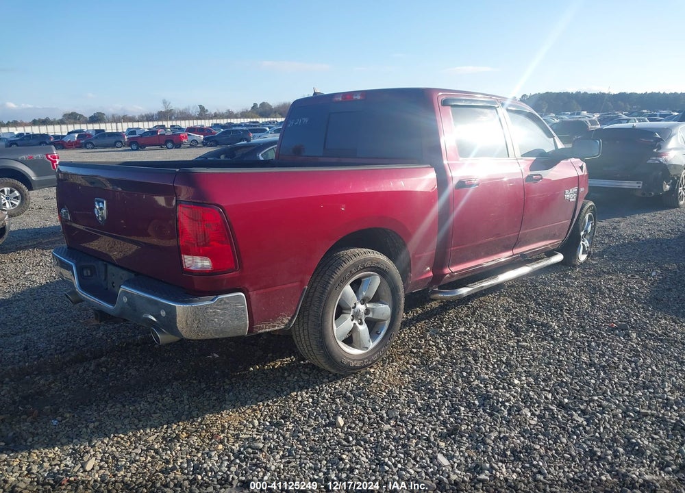 2019 RAM 1500 CLASSIC VIN: 1C6RR6LT1KS563742