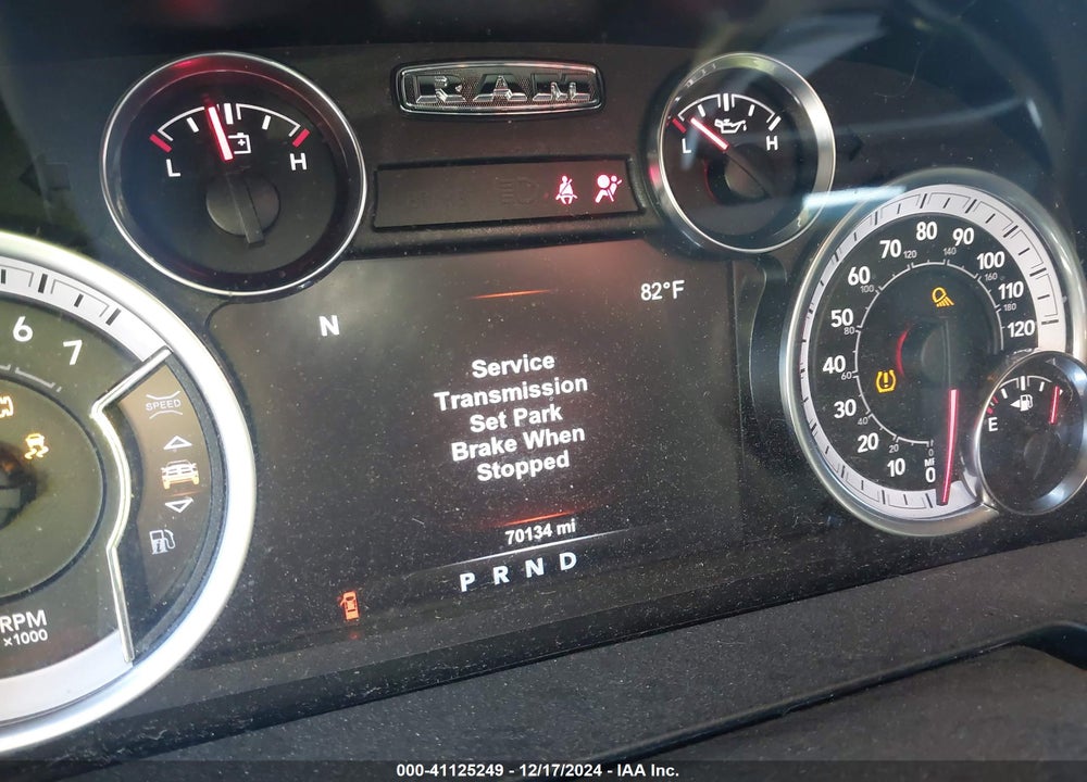 2019 RAM 1500 CLASSIC VIN: 1C6RR6LT1KS563742