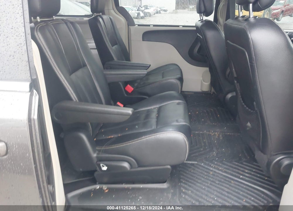 2015 CHRYSLER TOWN & COUNTRY TOURING VIN: 2C4RC1BG6FR589374