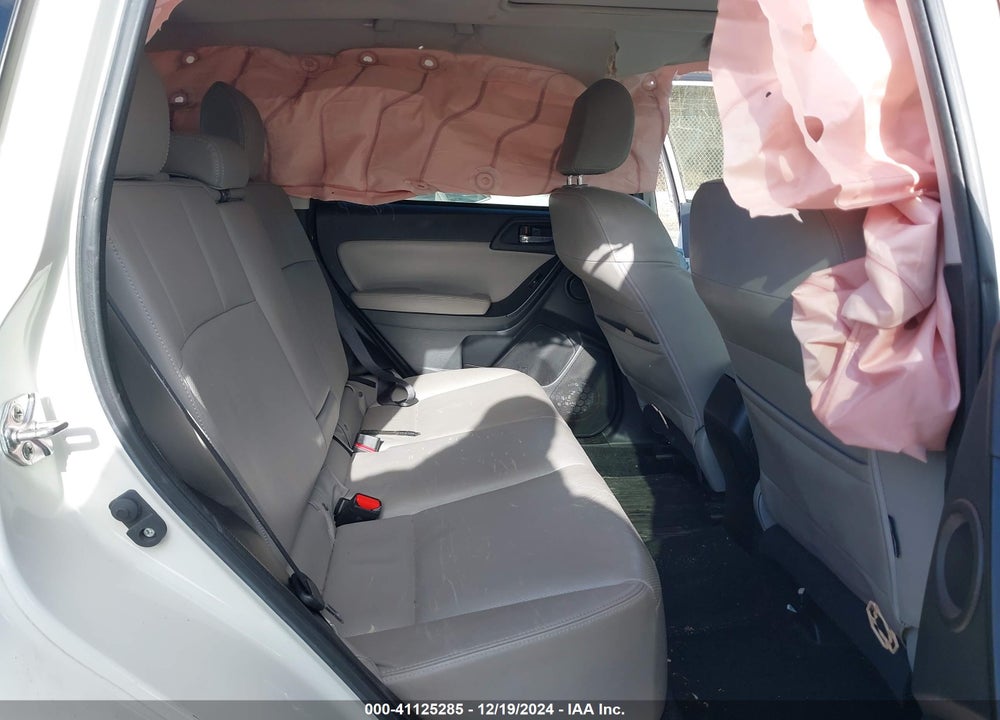 2015 SUBARU FORESTER 2.5I TOURING VIN: JF2SJAUC9FH402272