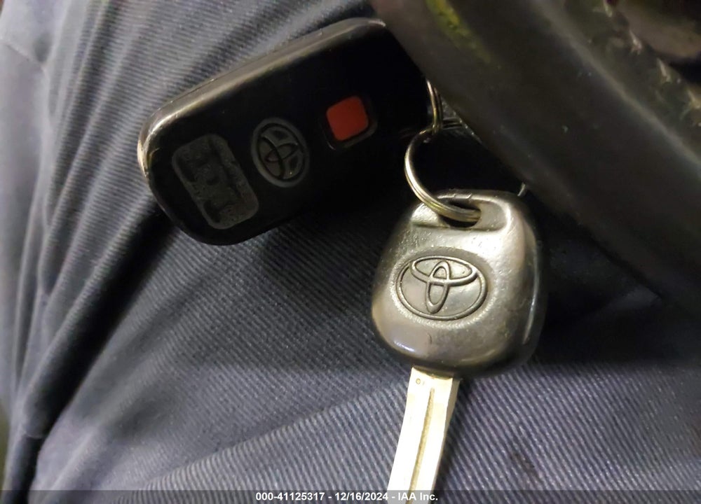 2006 TOYOTA CAMRY SE V6 VIN: 4T1BA32K96U084130
