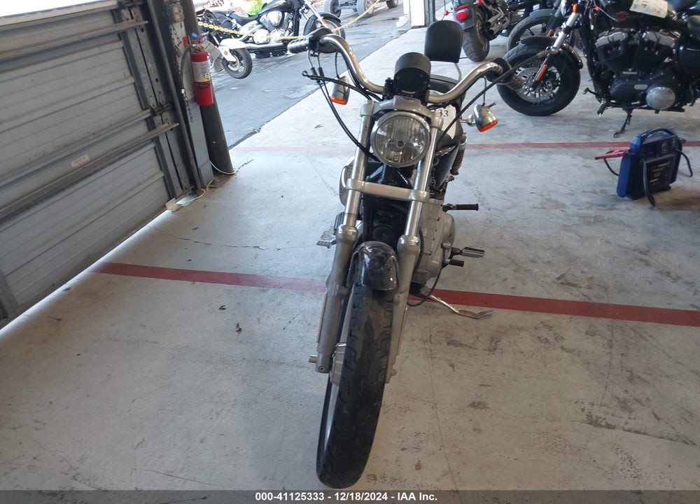 2005 HARLEY-DAVIDSON XL883 L VIN: 1HD4CMM115K456747