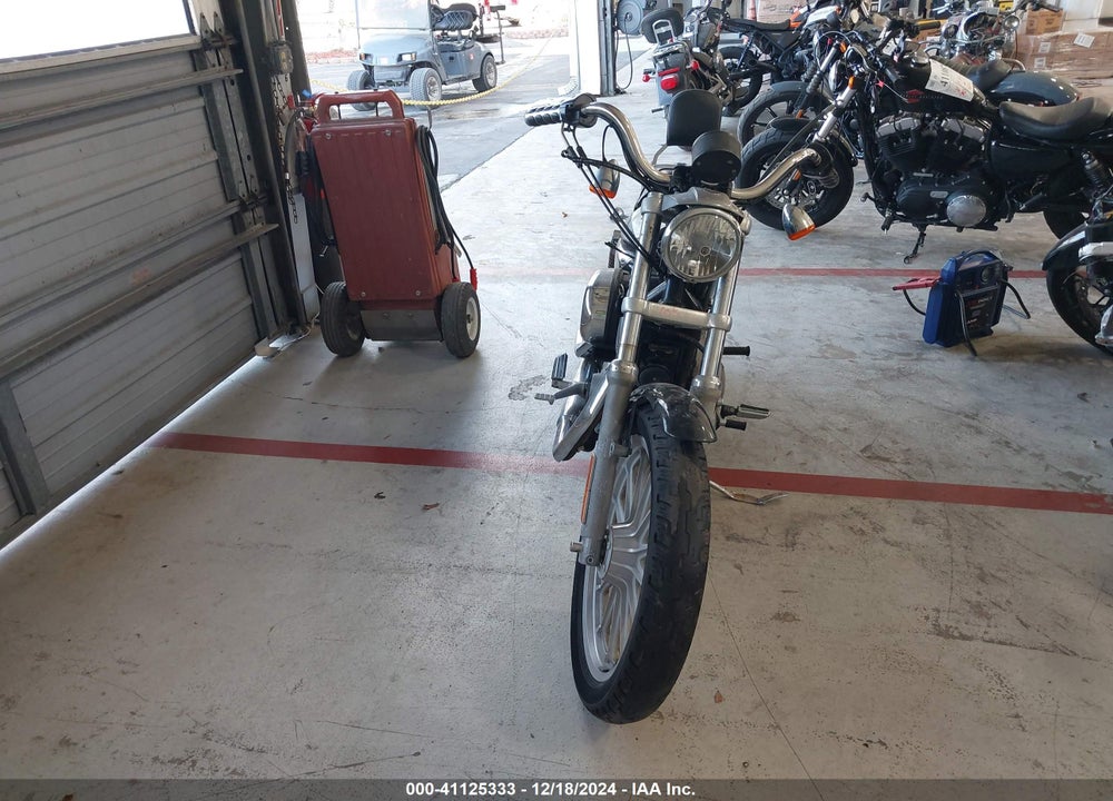 2005 HARLEY-DAVIDSON XL883 L VIN: 1HD4CMM115K456747