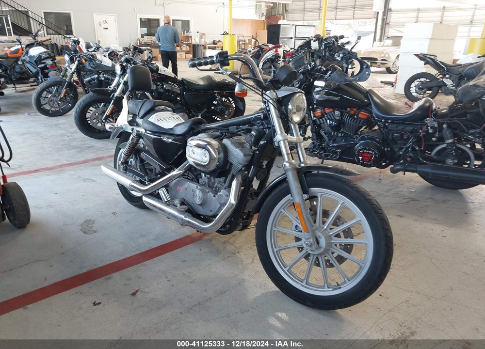 2005 HARLEY-DAVIDSON XL883 L VIN: 1HD4CMM115K456747