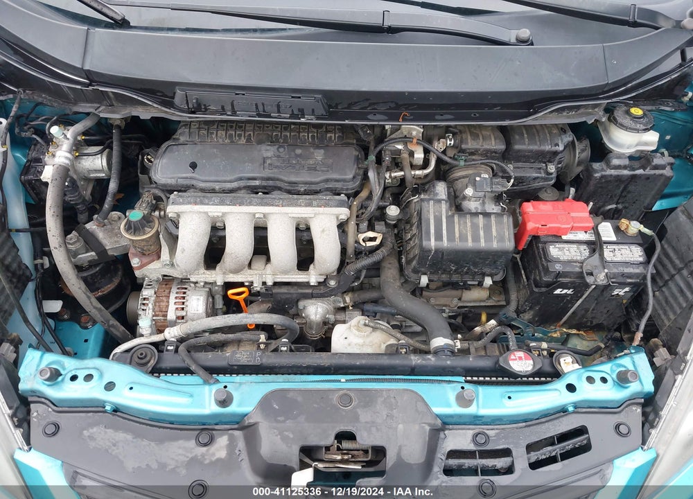 2013 HONDA FIT VIN: JHMGE8H31DC019768