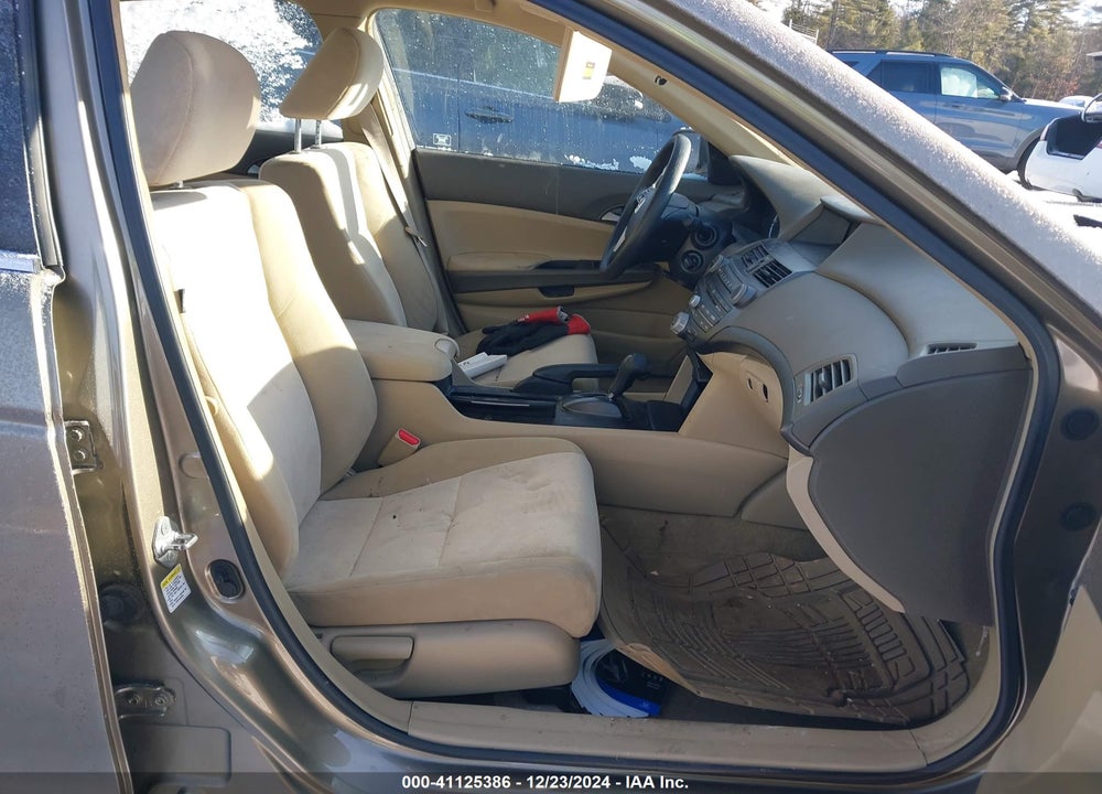 2008 HONDA ACCORD 2.4 LX-P VIN: 1HGCP26488A039215