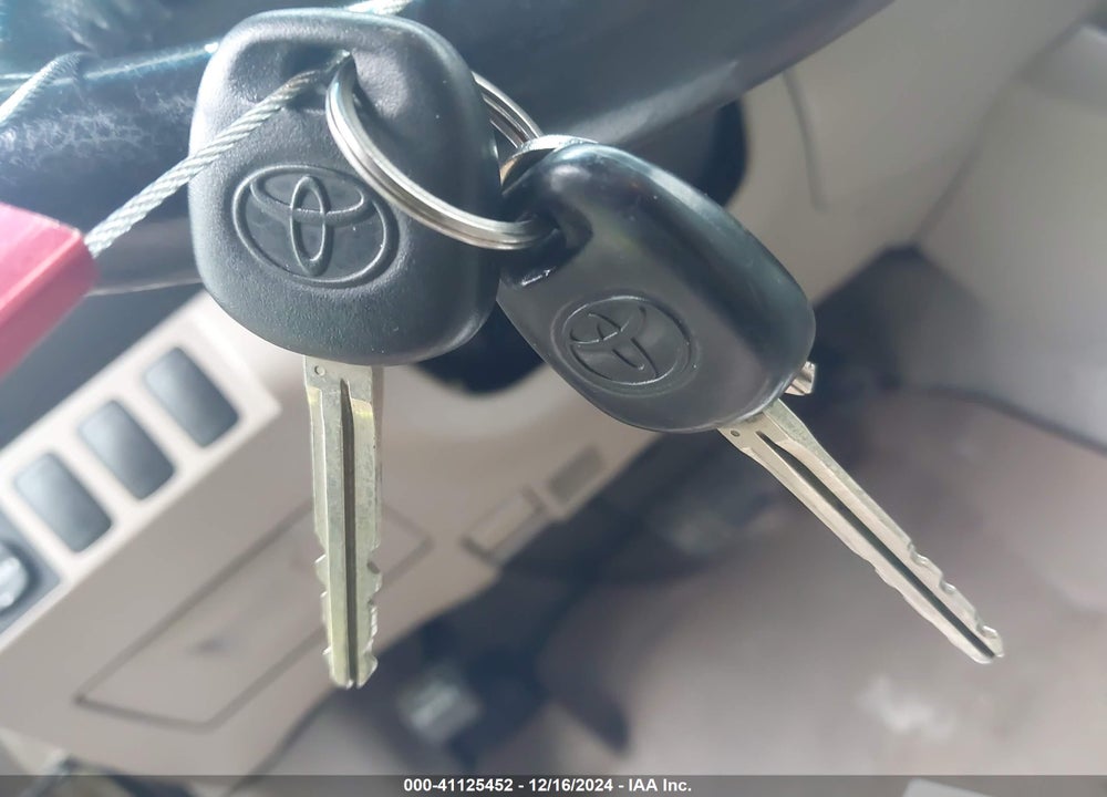 2005 TOYOTA TACOMA BASE V6 VIN: 5TEMU52N85Z112290