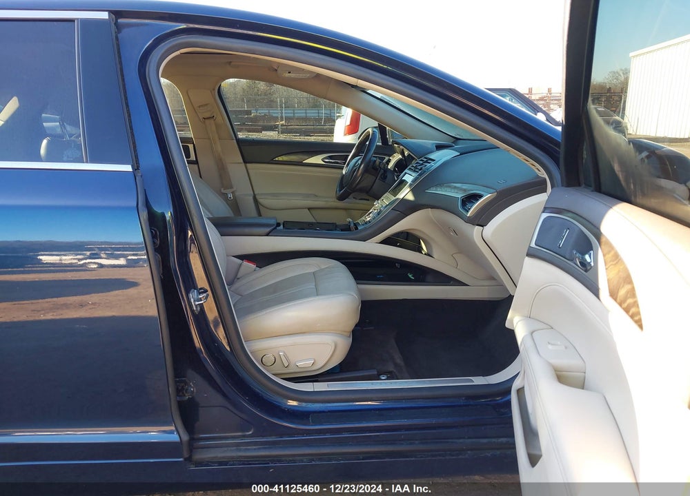 2017 LINCOLN MKZ RESERVE VIN: 3LN6L5F97HR641402