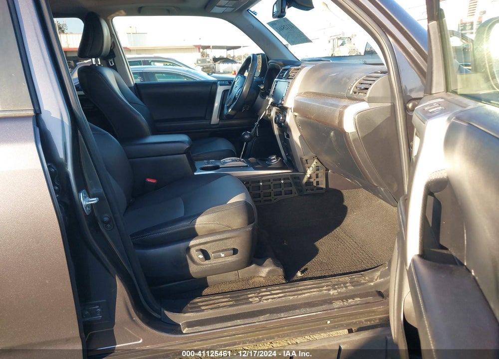 2020 TOYOTA 4RUNNER SR5 PREMIUM VIN: JTEBU5JR2L5751224