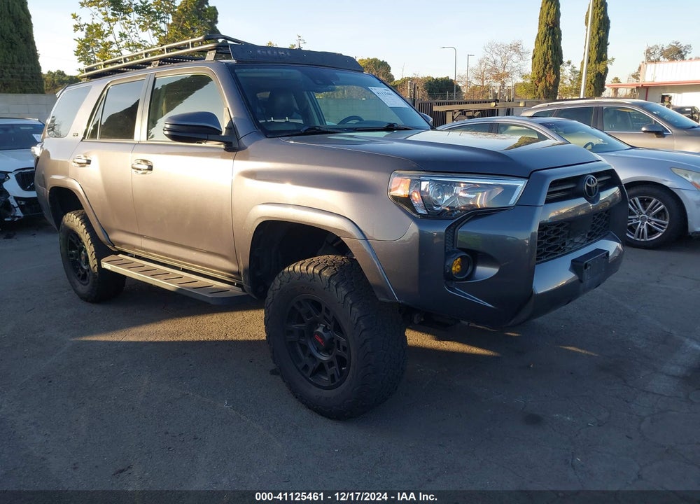 2020 TOYOTA 4RUNNER SR5 PREMIUM VIN: JTEBU5JR2L5751224