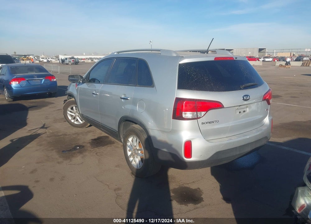 2014 KIA SORENTO LX VIN: 5XYKT3A68EG539018