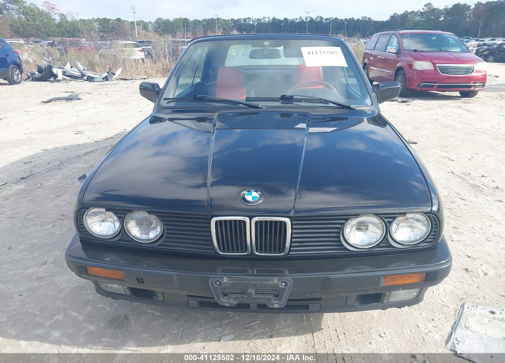 1992 BMW 325 IC VIN: WBABB1313NEC06209