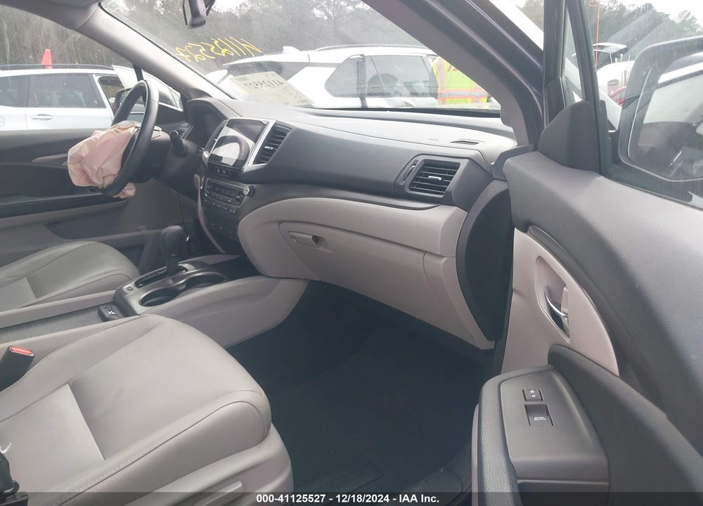 2017 HONDA PILOT EX-L VIN: 5FNYF6H83HB003745