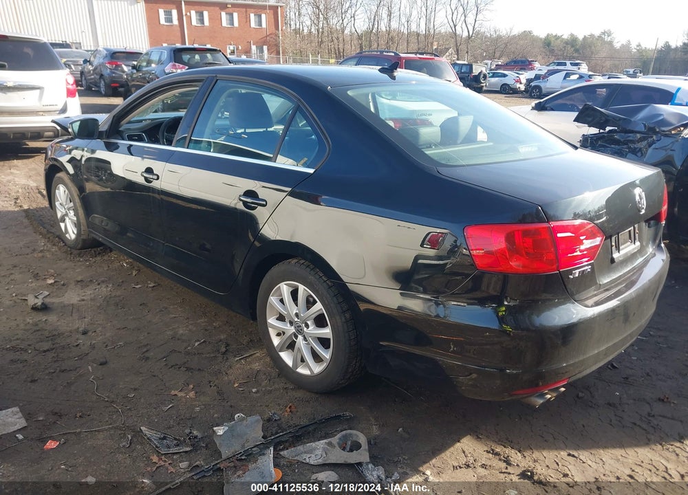 2014 VOLKSWAGEN JETTA 1.8T SE VIN: 3VWD17AJ3EM443744