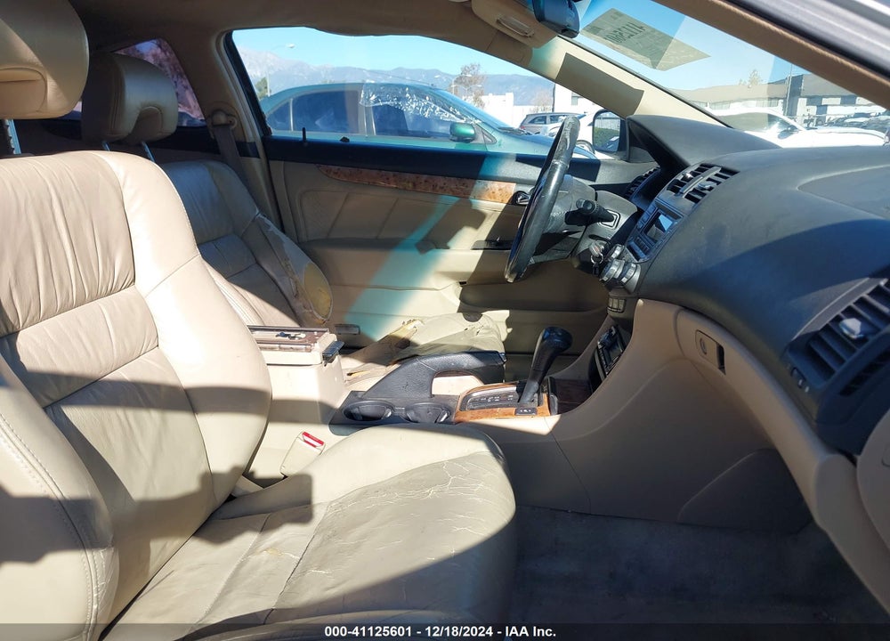 2003 HONDA ACCORD 3.0 EX VIN: 1HGCM82643A009320