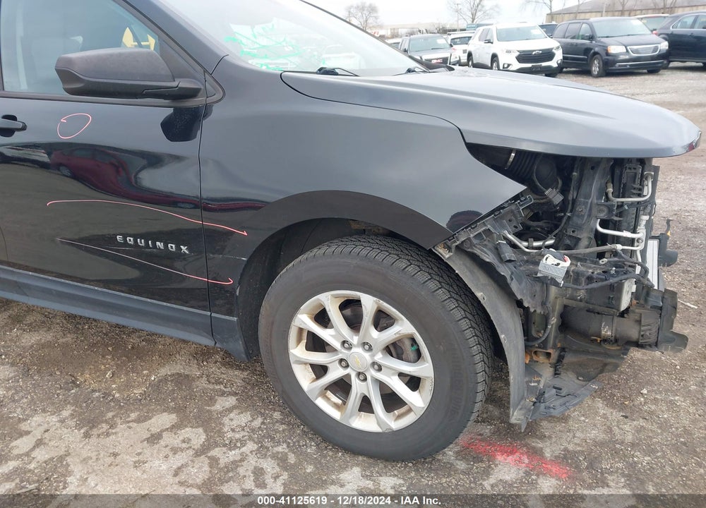 2018 CHEVROLET EQUINOX LS VIN: 3GNAXREV4JL130545