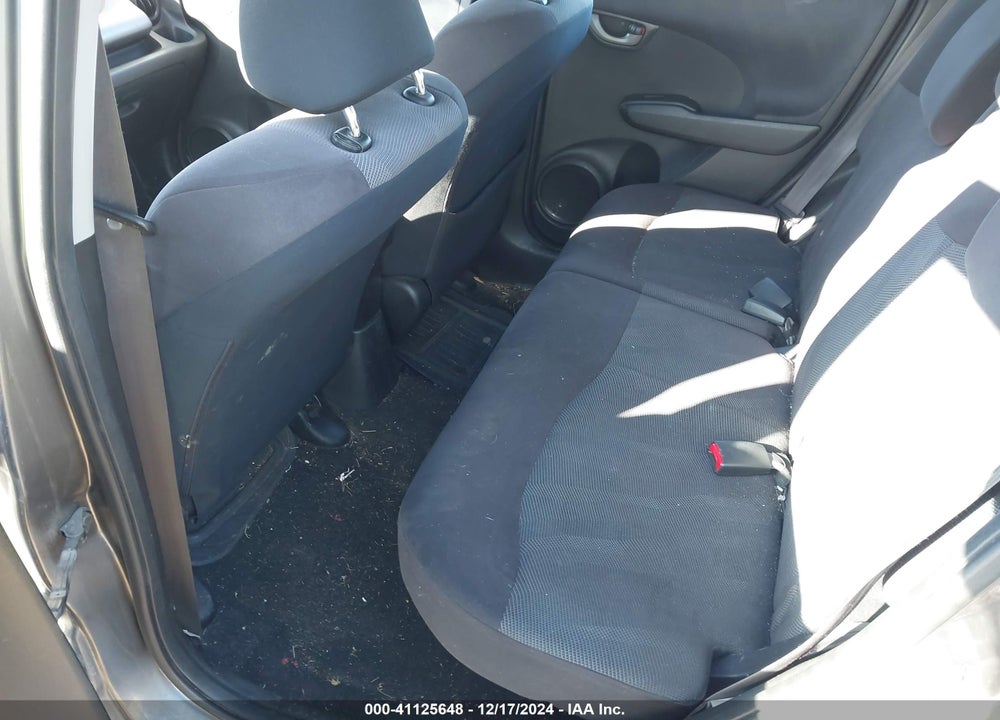 2011 HONDA FIT SPORT VIN: JHMGE8H53BC000198