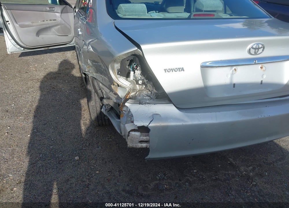 2004 TOYOTA CAMRY LE VIN: 4T1BE30K64U275279