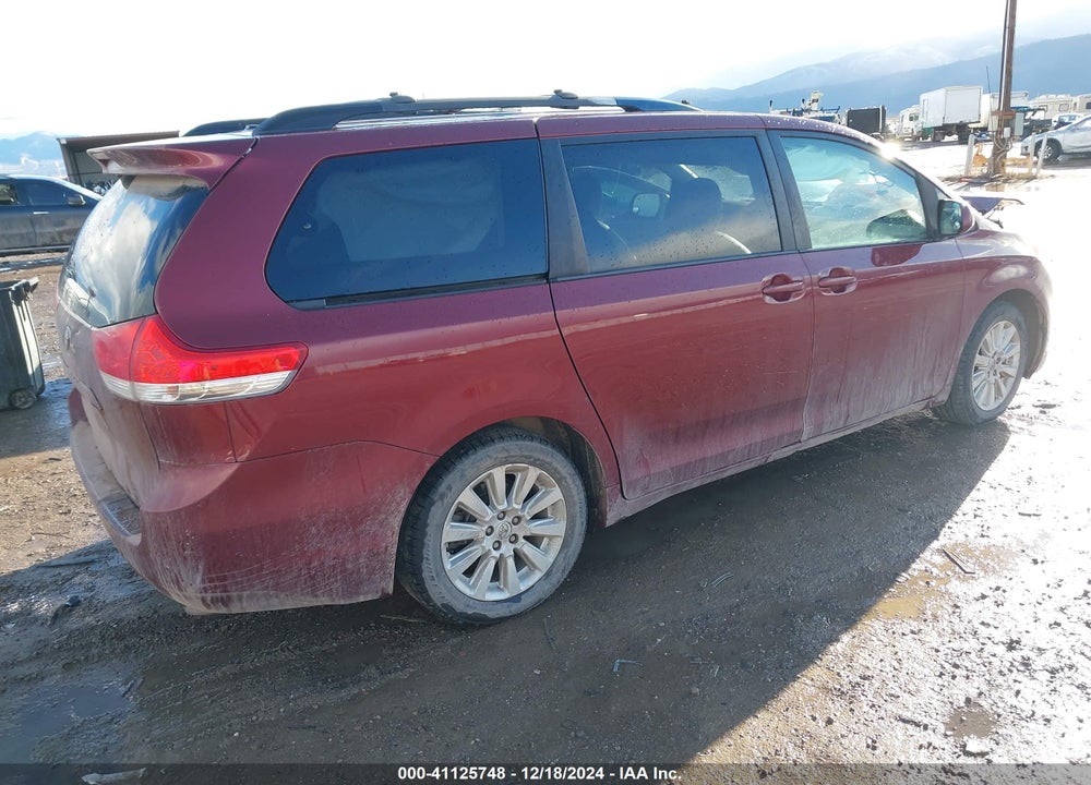 2013 TOYOTA SIENNA XLE 7 PASSENGER VIN: 5TDDK3DC9DS064722